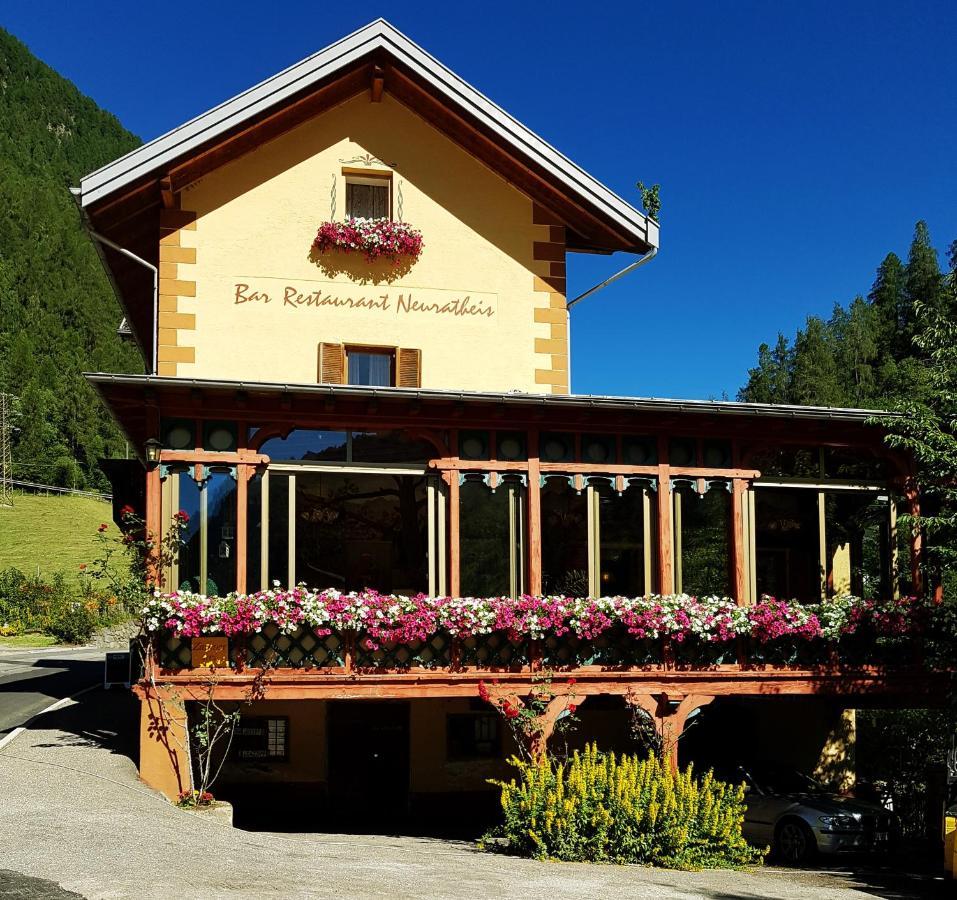 Gasthof Neuratheis Senales Luaran gambar